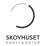 Skovhuset Skoletjenesten logo undervisningstilbud