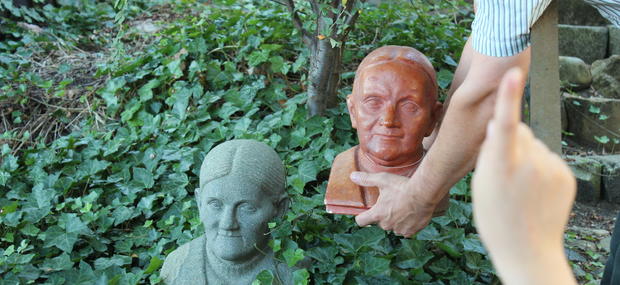 Torvald Westergaards skulpturer vises frem.