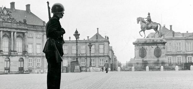 Soldat på Amalienborg Slotsplads 